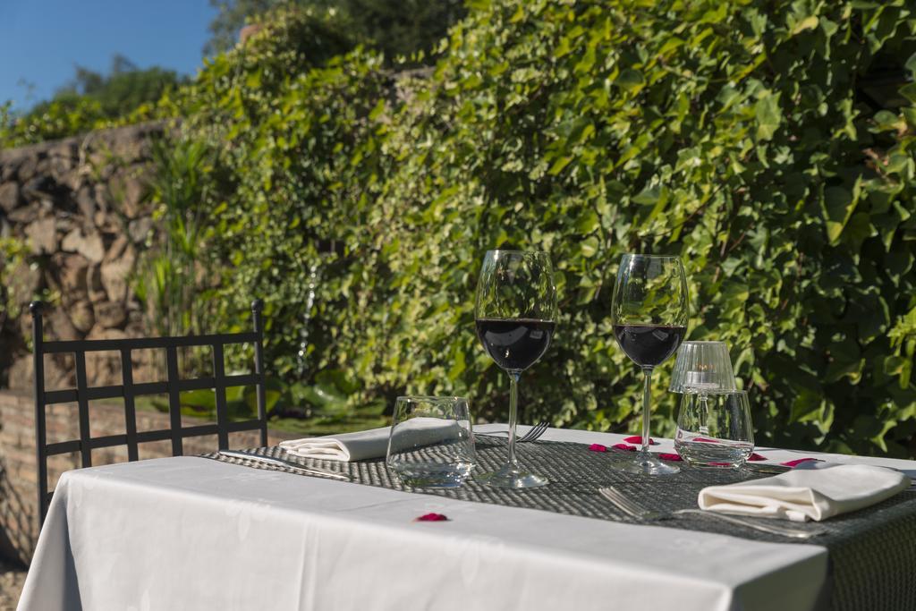 La Casona De Valfrio- Adults Only Guest House Collado  Екстериор снимка