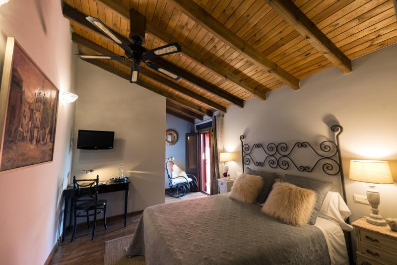 La Casona De Valfrio- Adults Only Guest House Collado  Екстериор снимка