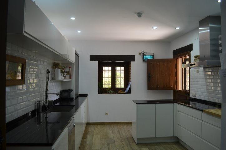 La Casona De Valfrio- Adults Only Guest House Collado  Екстериор снимка